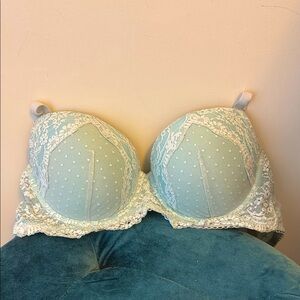 Victoria’s Secret Dream Angels Bra 32DDD